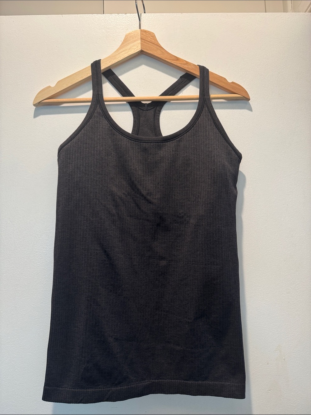 Lululemon Women’s Black Racerback Tank Top